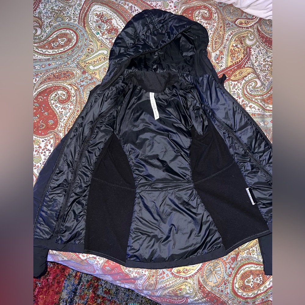 Black lululemon jacket size xs
